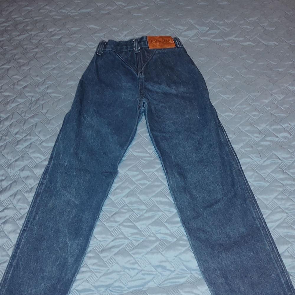 Girl's Blue Denim Jeans. Size 7. Denum Jeans.